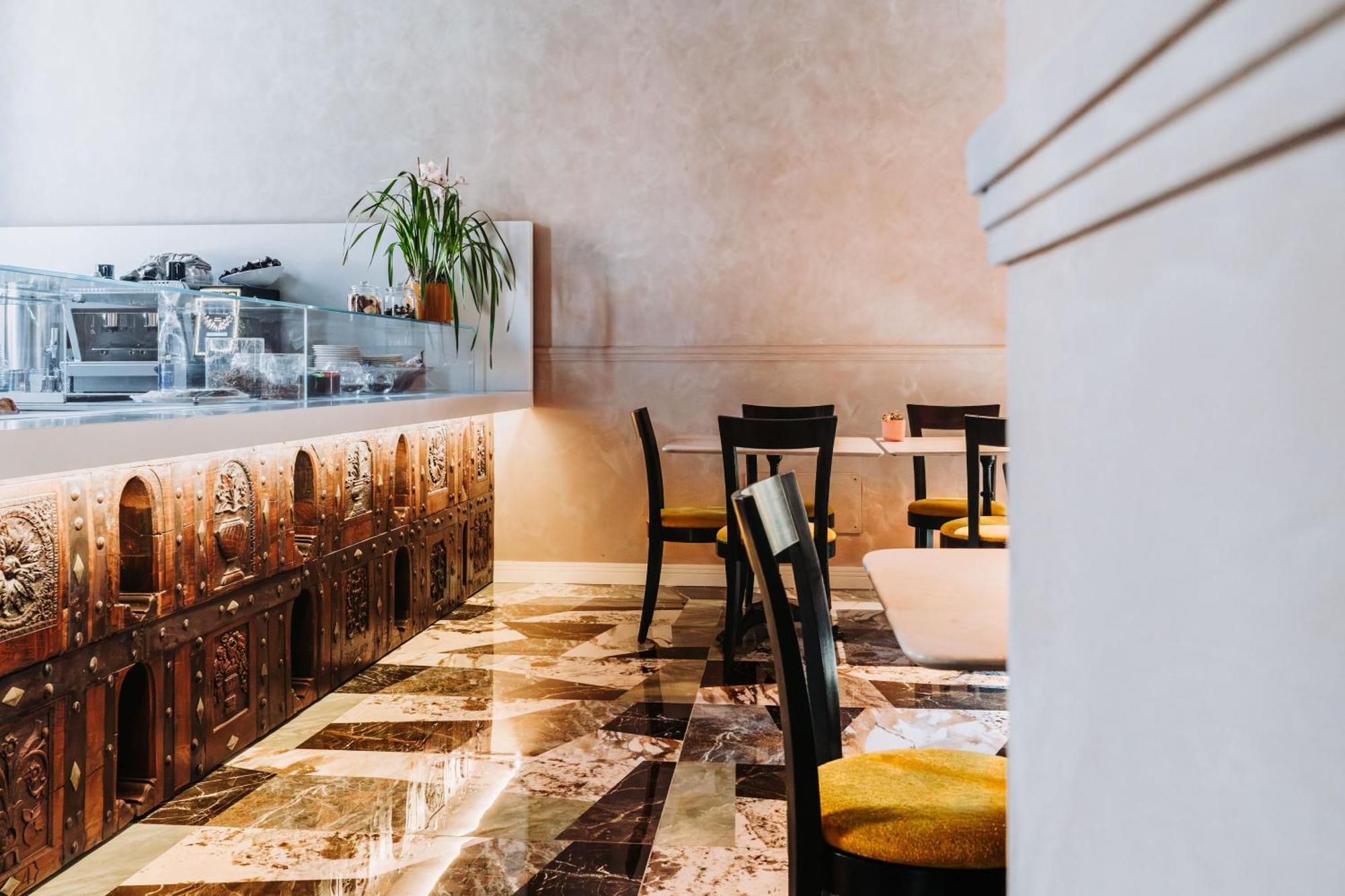 Hotel Ферара Екстериор снимка