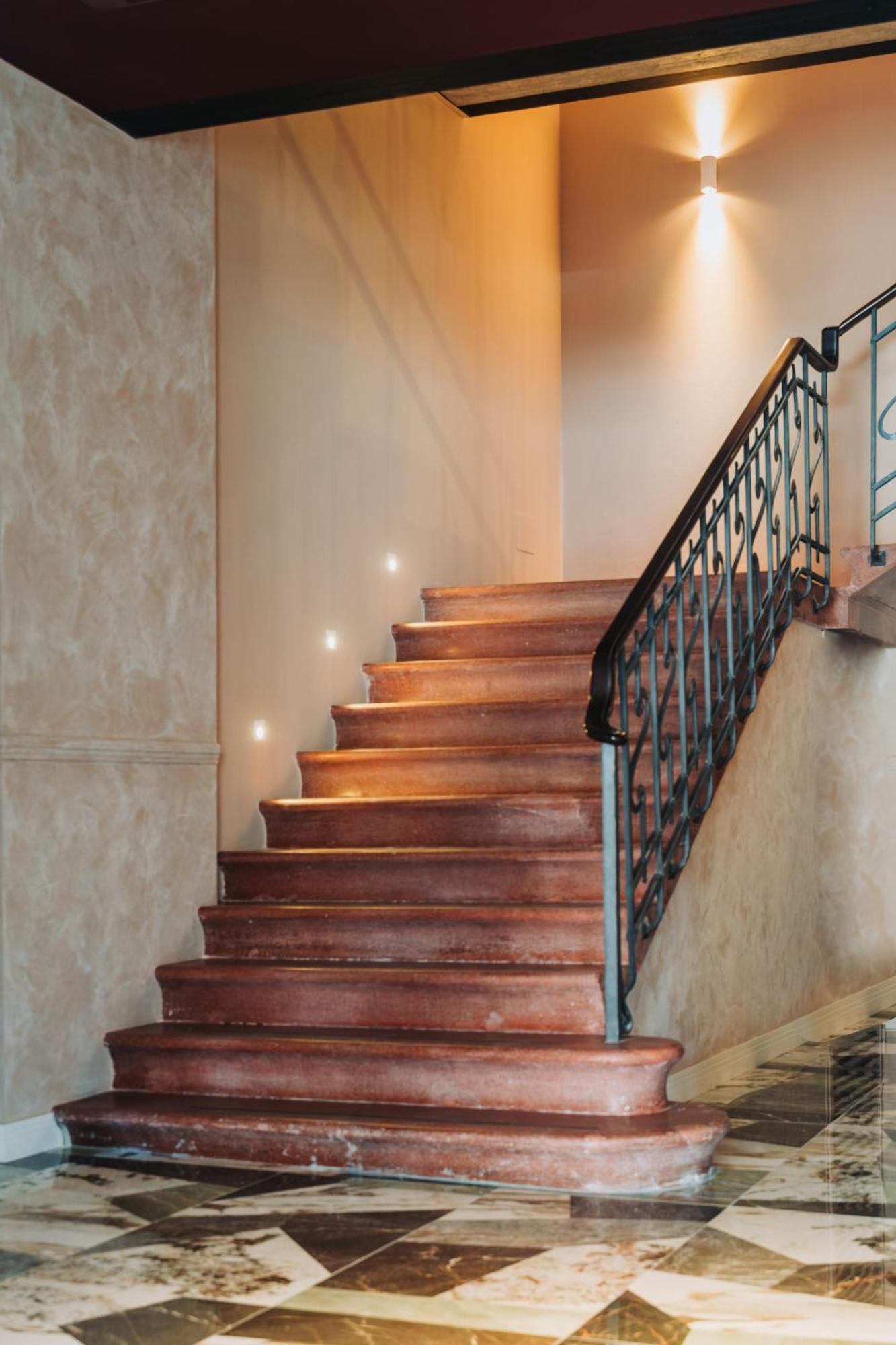Hotel Ферара Екстериор снимка