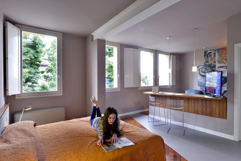 Hotel Ферара Екстериор снимка